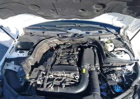 2014 Mercedes-Benz C 250 Luxury from USA, damaged, VIN WDDGF4HB6EG171947